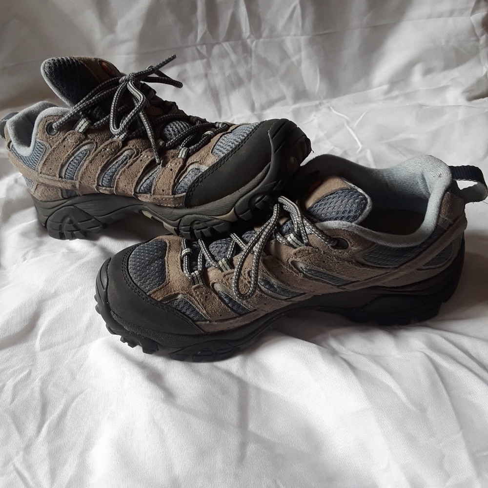 Merrell Moab 2 Vibram Smoke Womens 7.5 Trail Shoe